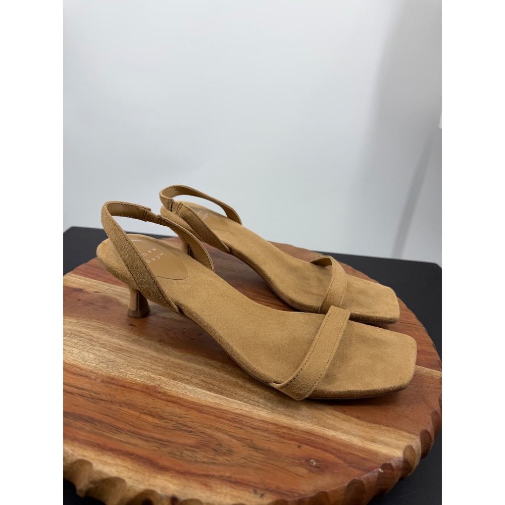 A New Day Brynn Slingback Kitten Heel Sandals sz 8.5 Tan Square Toe Faux Suede